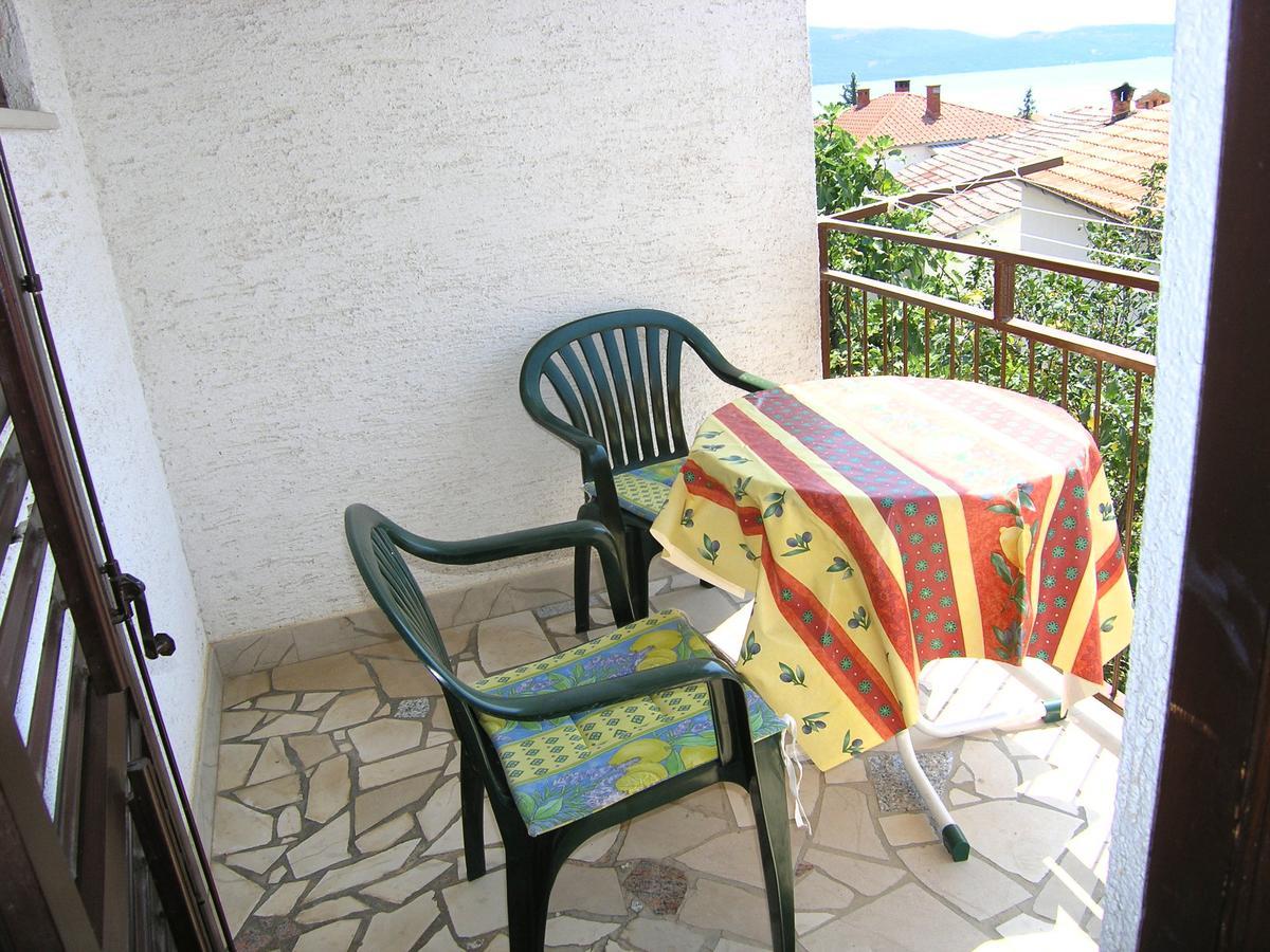 Apartman Braut Krk Town Exterior photo
